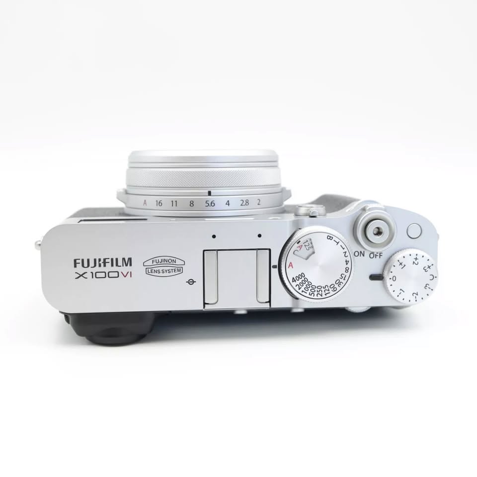 Fujifilm X100VI Silver (Missing Manual) - Open Box, New!