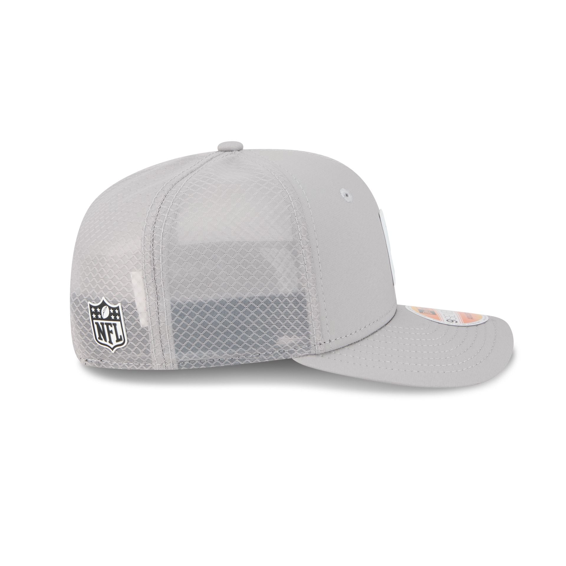 Atlanta Falcons 2025 Sideline Hot Weather Gray 9SEVENTY Trucker Hat