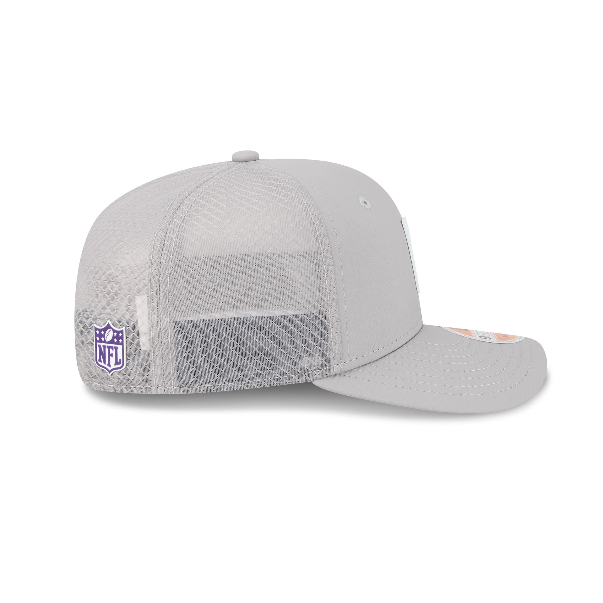 Minnesota Vikings 2025 Sideline Hot Weather Gray 9SEVENTY Trucker Hat