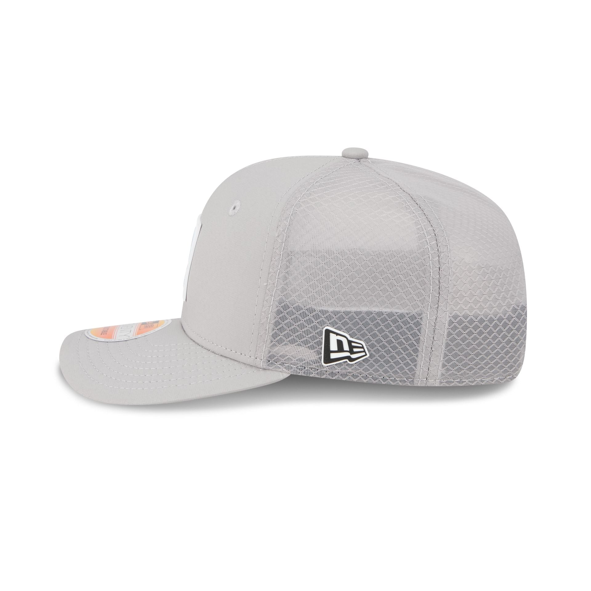 Atlanta Falcons 2025 Sideline Hot Weather Gray 9SEVENTY Trucker Hat